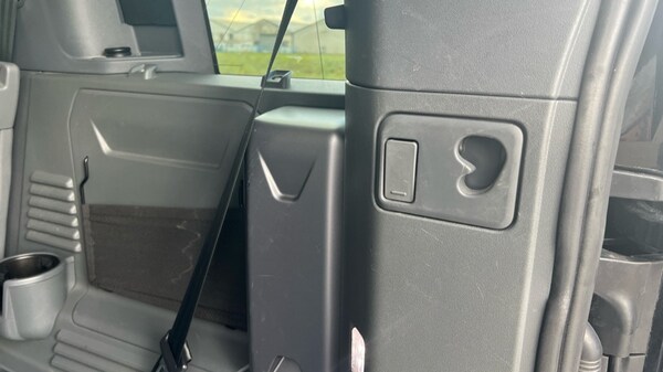 Used Land Rover Defender 2022 for sale - 75472705: Photo 37