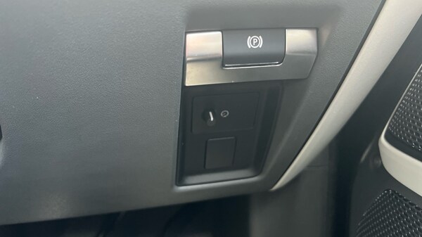 Used Land Rover Defender 2022 for sale - 75472705: Photo 45