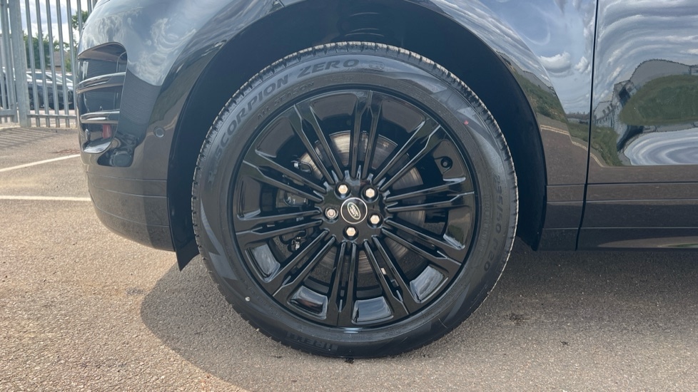 Used Land Rover Range Rover Evoque 2025 for sale - 76881946: Photo 33