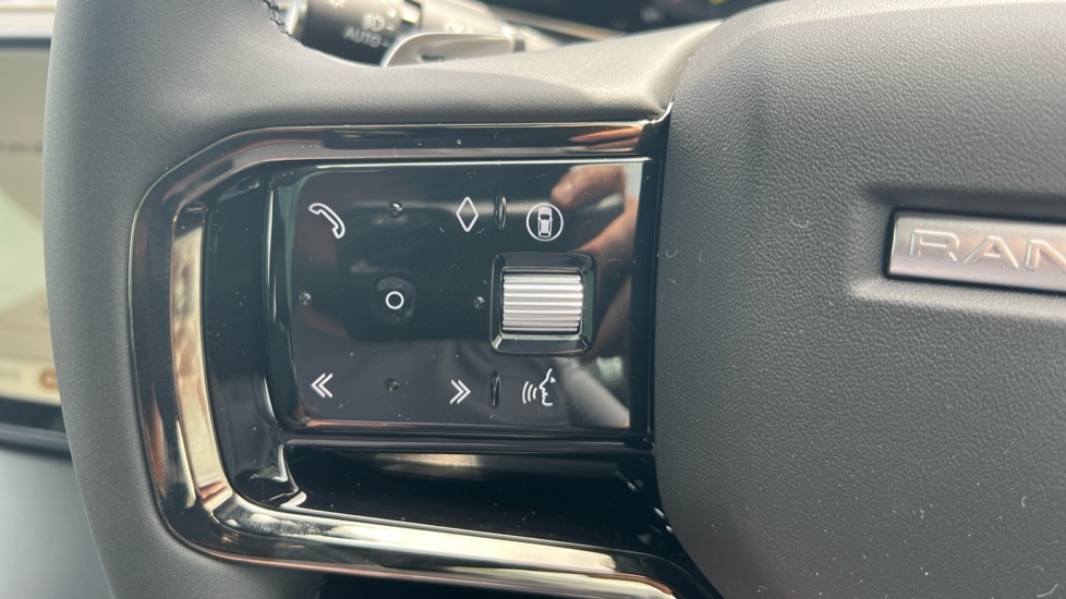 Used Land Rover Range Rover Evoque 2025 for sale - 76881946: Photo 41