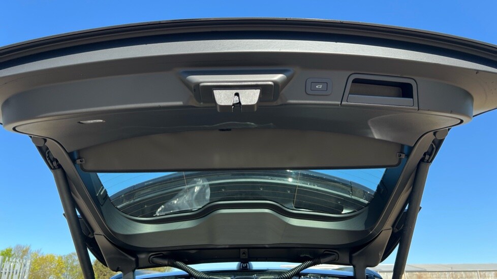 Used Land Rover Range Rover Velar 2025 for sale - 75534137: Photo 36