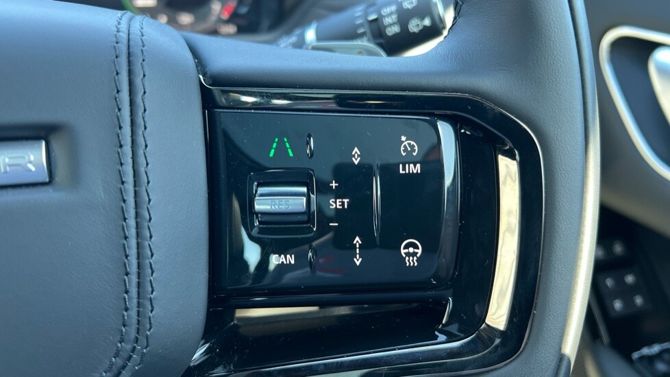 Used Land Rover Range Rover Velar 2025 for sale - 75534137: Photo 38