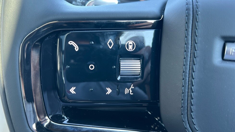 Used Land Rover Range Rover Velar 2025 for sale - 75534137: Photo 39