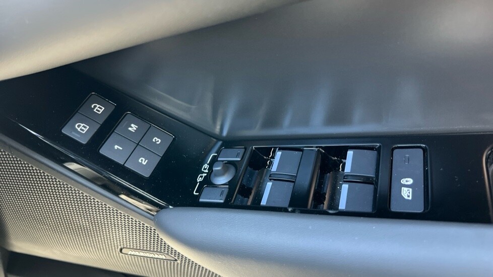 Used Land Rover Range Rover Velar 2025 for sale - 75534137: Photo 42