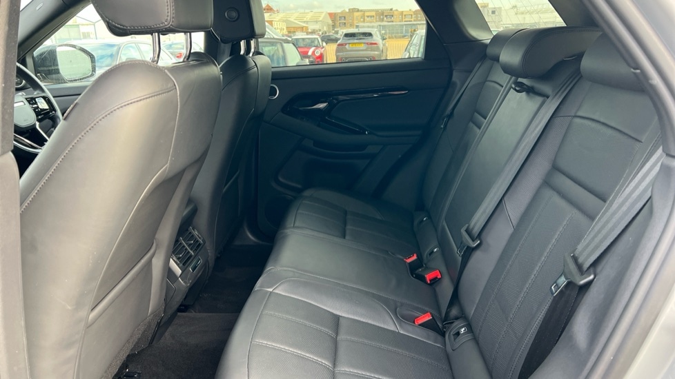 Used Land Rover Range Rover Evoque 2023 for sale - 76589902: Photo 4