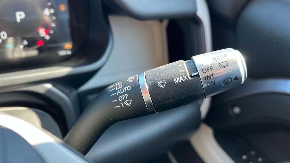 Used Land Rover Defender 2021 for sale - 76507699: Photo 24