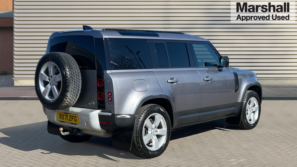 Used Land Rover Defender 2021 for sale - 76507699: Photo 3