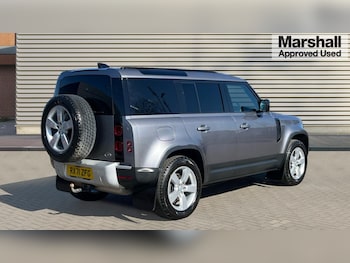 Used Land Rover Defender 2021 for sale - 76507699: Photo