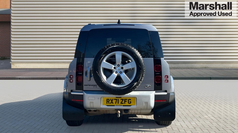 Used Land Rover Defender 2021 for sale - 76507699: Photo 4