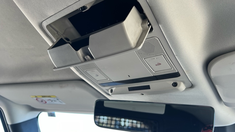 Used Land Rover Defender 2021 for sale - 76507699: Photo 45