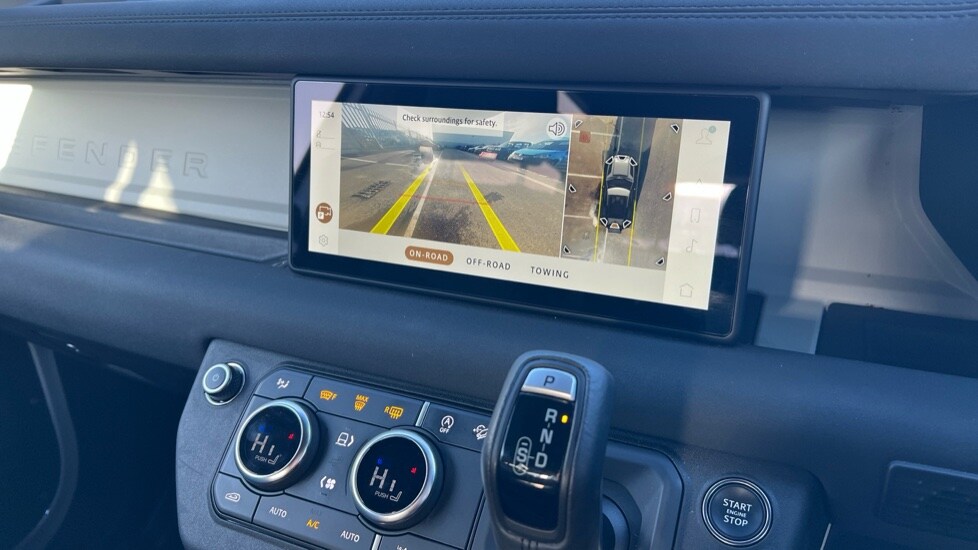 Used Land Rover Defender 2023 for sale - 76533959: Photo 12