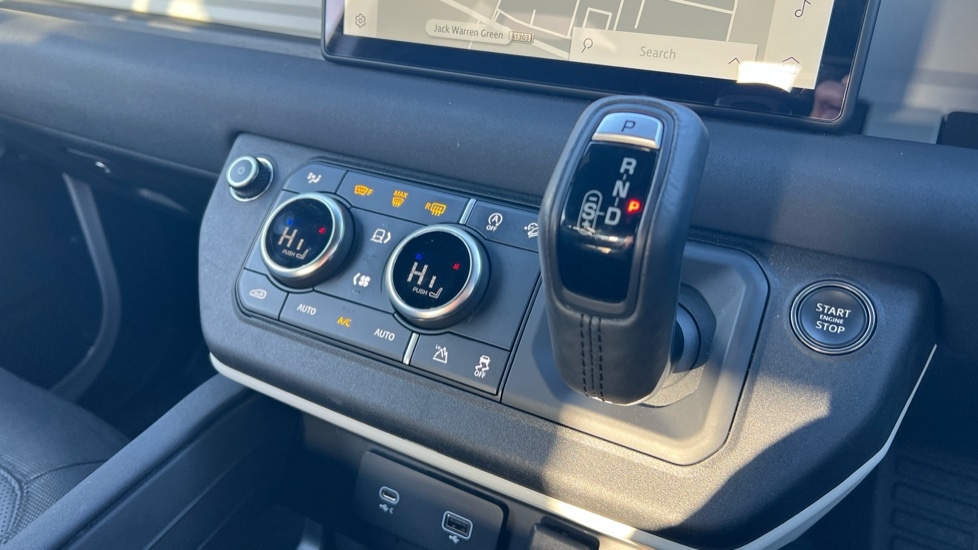 Used Land Rover Defender 2023 for sale - 76533959: Photo 13