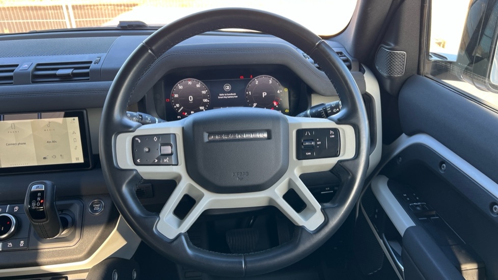 Used Land Rover Defender 2023 for sale - 76533959: Photo 15