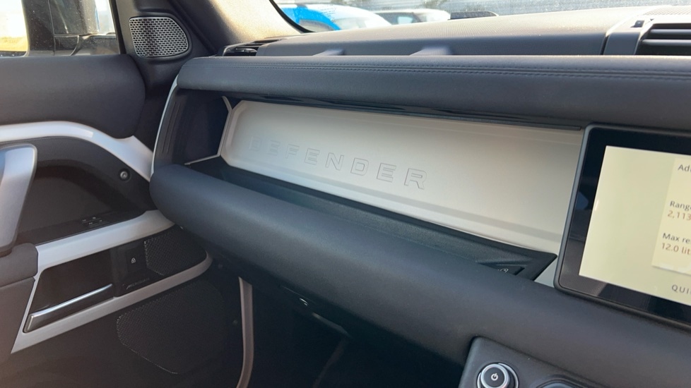 Used Land Rover Defender 2023 for sale - 76533959: Photo 35