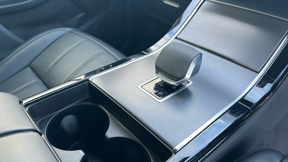 Used Land Rover Range Rover Evoque 2025 for sale - 76552419: Photo 13