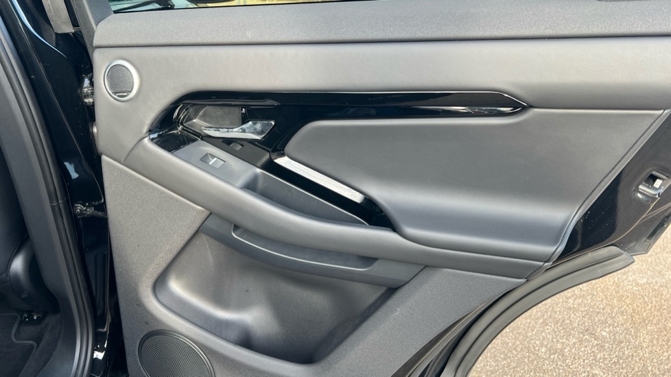 Used Land Rover Range Rover Evoque 2025 for sale - 76552419: Photo 40