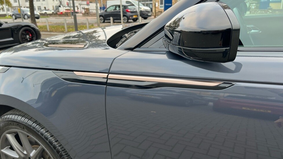 Used Land Rover Range Rover Velar 2024 for sale - 76234076: Photo 22