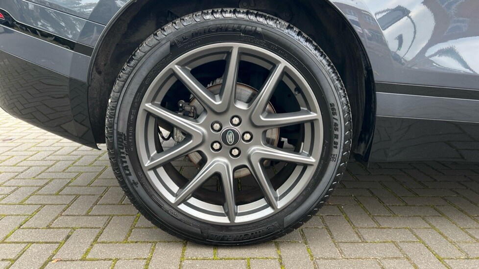 Used Land Rover Range Rover Velar 2024 for sale - 76234076: Photo 31