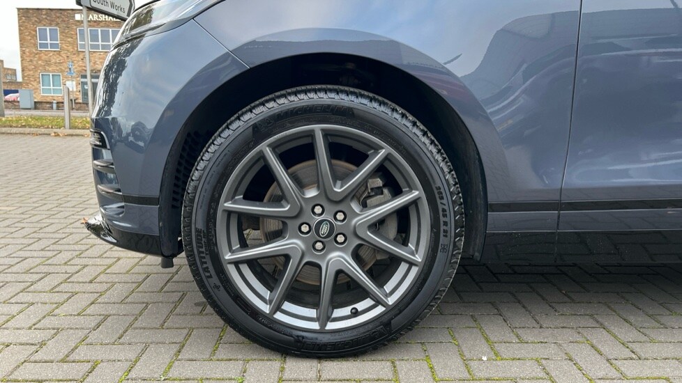 Used Land Rover Range Rover Velar 2024 for sale - 76234076: Photo 33