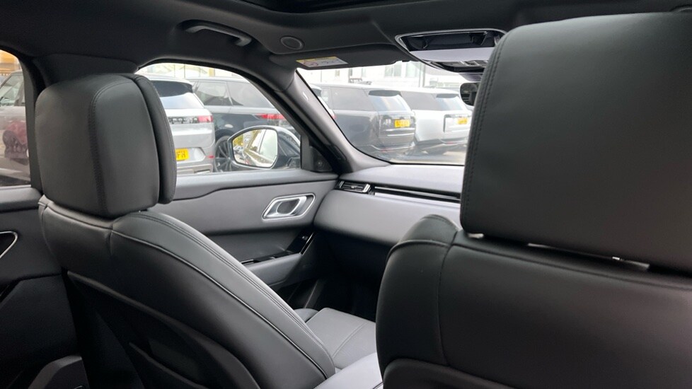 Used Land Rover Range Rover Velar 2024 for sale - 76234076: Photo 41