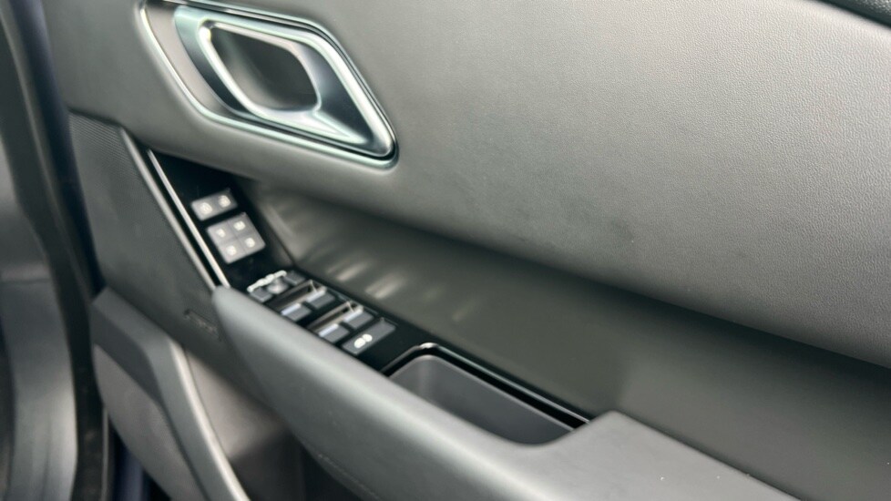 Used Land Rover Range Rover Velar 2024 for sale - 76234076: Photo 50