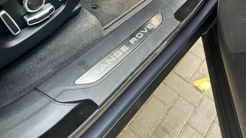 Used Land Rover Range Rover Velar 2024 for sale - 76234076: Photo 51