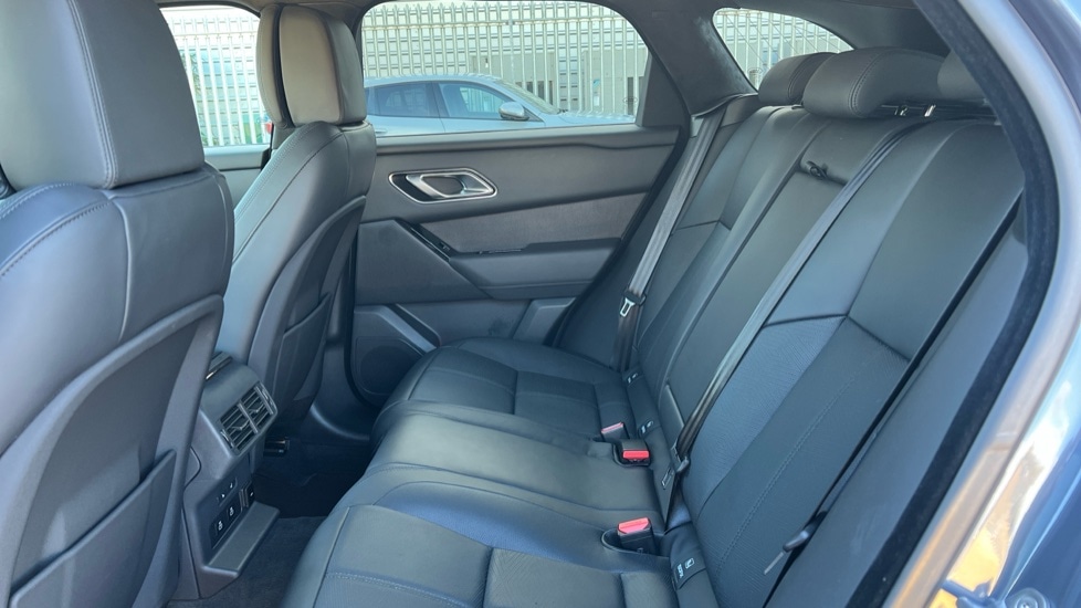Used Land Rover Range Rover Velar 2025 for sale - 76954433: Photo 4
