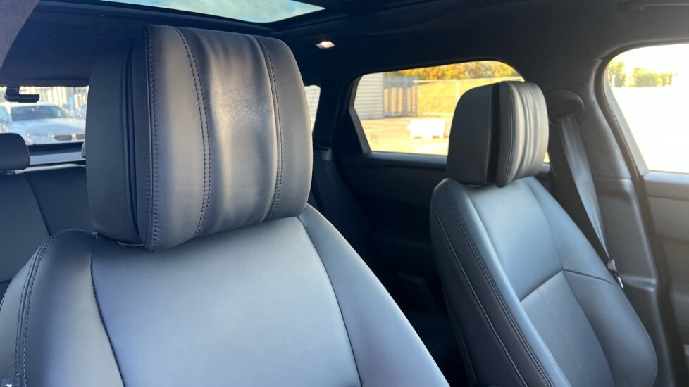 Used Land Rover Range Rover Velar 2025 for sale - 76954433: Photo 45