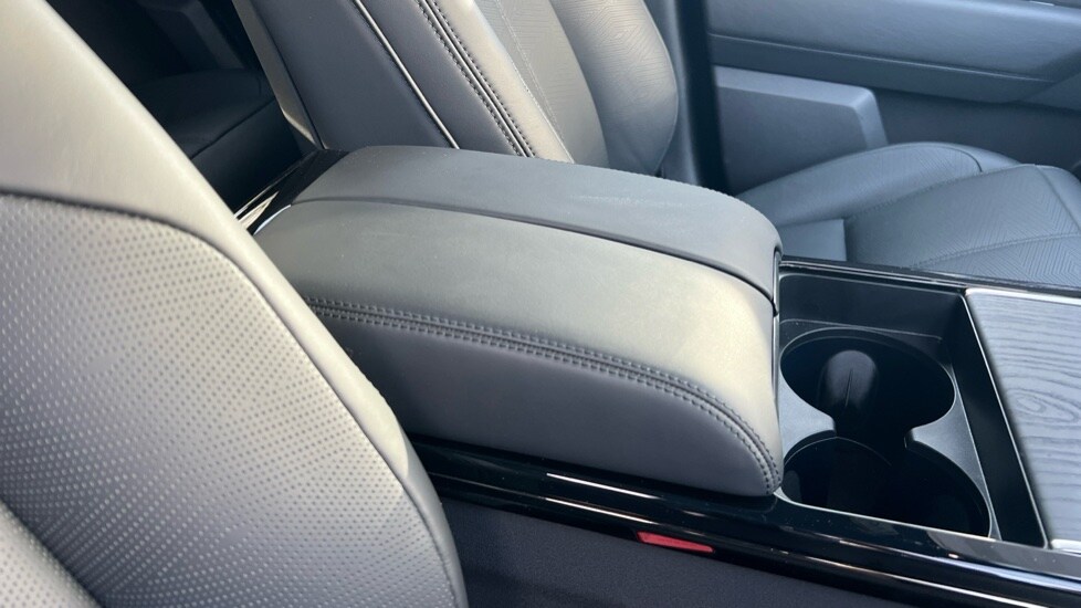 Used Land Rover Range Rover Velar 2025 for sale - 76954433: Photo 51