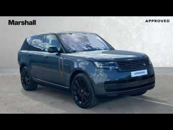 2025 - 4.4 P530 V8 SV 4dr Auto
