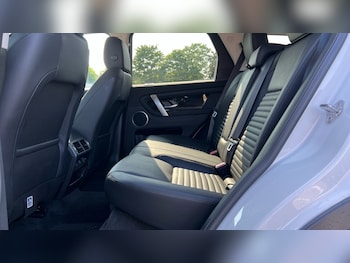 Used Land Rover Discovery Sport 2024 for sale - 75472578: Photo