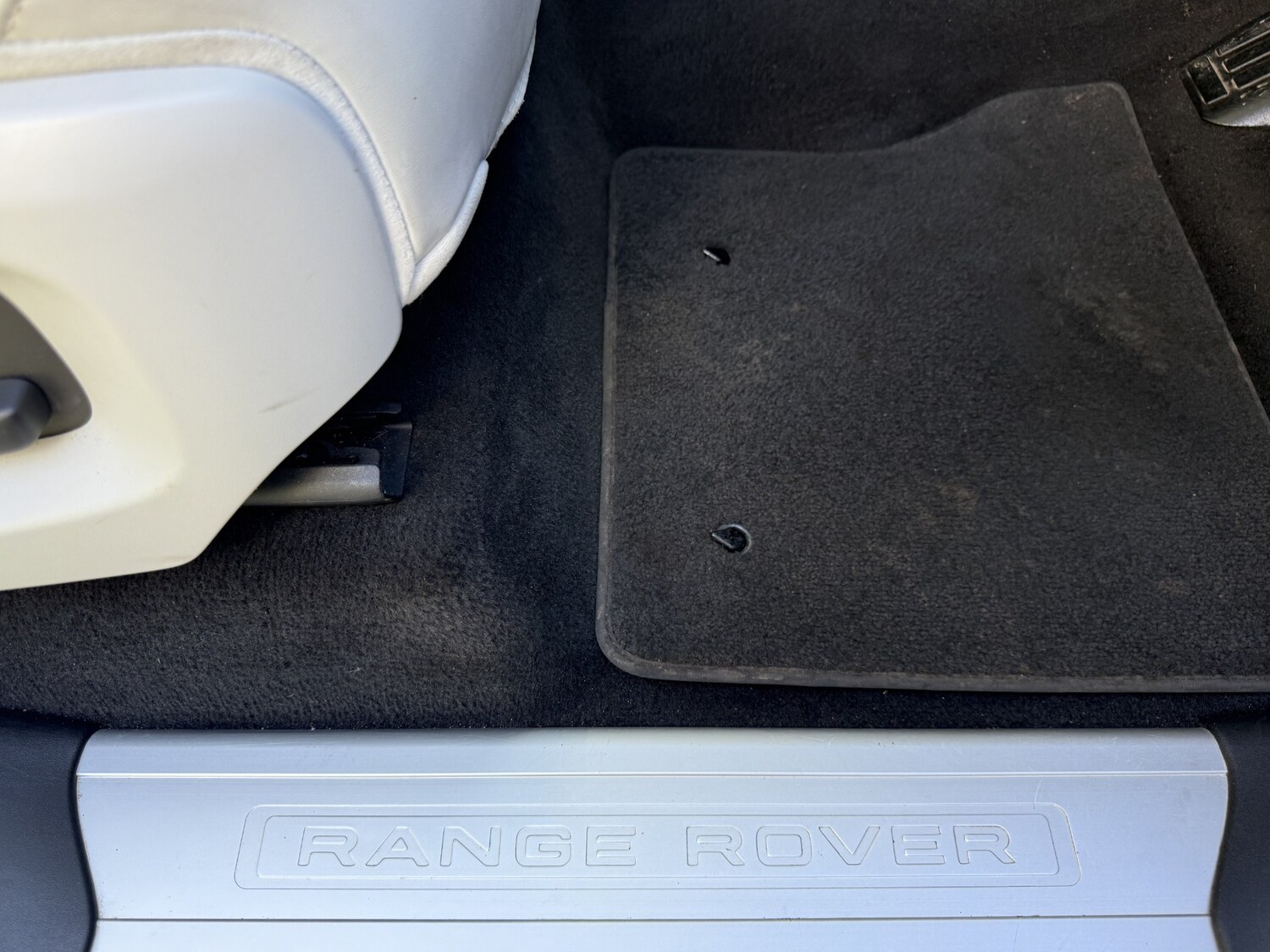 Used Land Rover Range Rover Sport 2015 for sale - 76332073: Photo 24