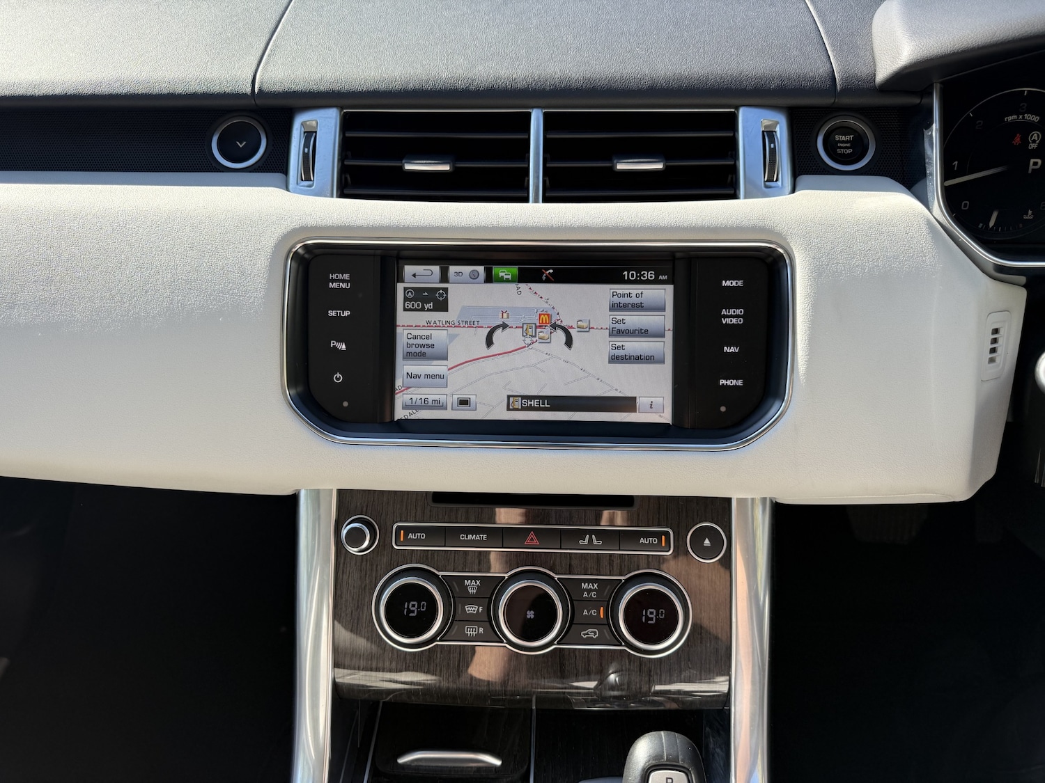 Used Land Rover Range Rover Sport 2015 for sale - 76332073: Photo 25