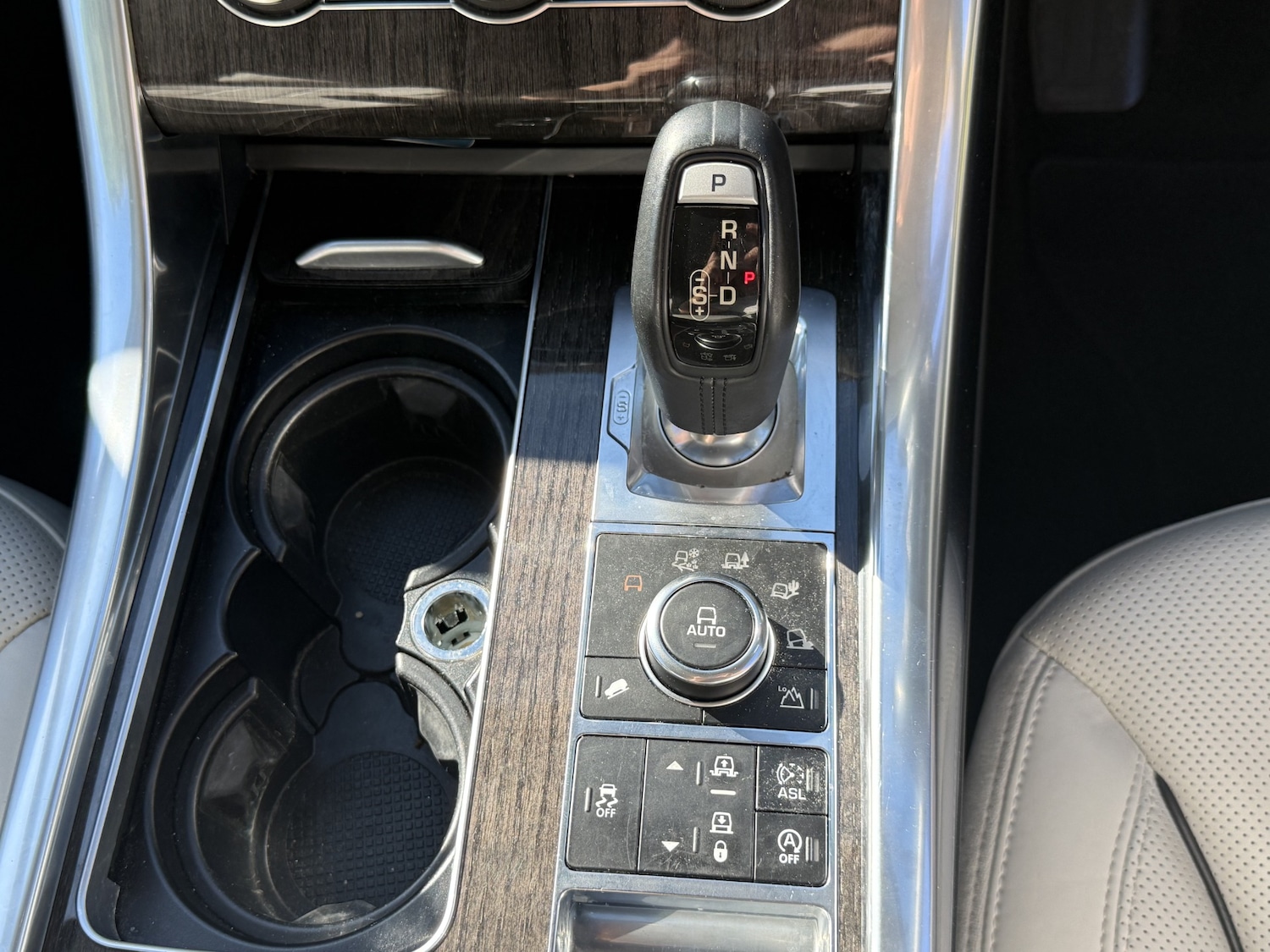 Used Land Rover Range Rover Sport 2015 for sale - 76332073: Photo 33