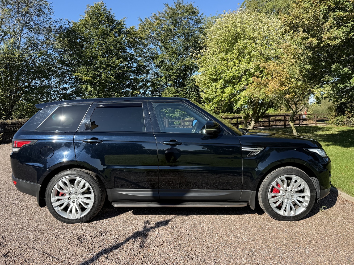 Used Land Rover Range Rover Sport 2015 for sale - 76332073: Photo 4