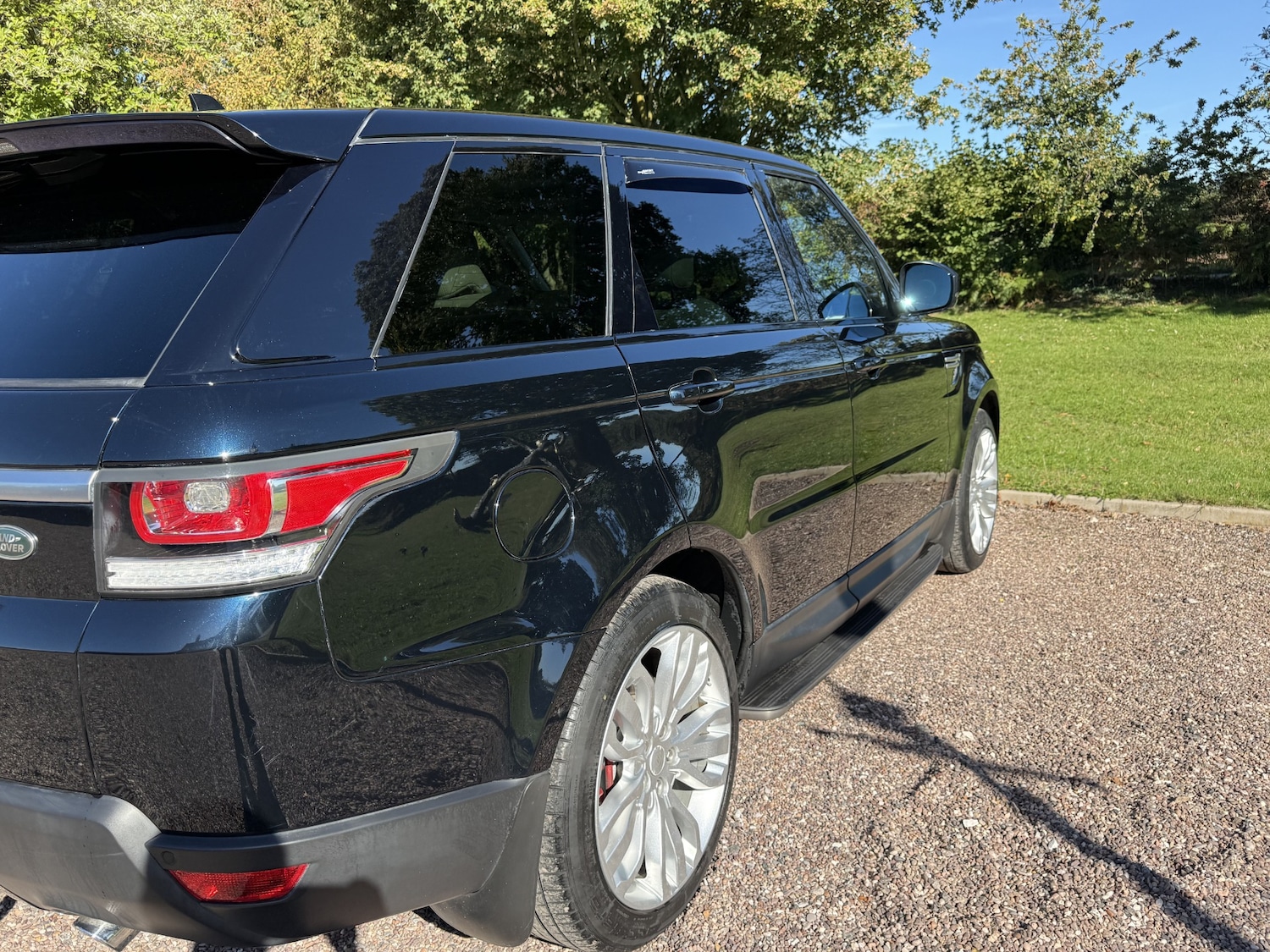 Used Land Rover Range Rover Sport 2015 for sale - 76332073: Photo 6