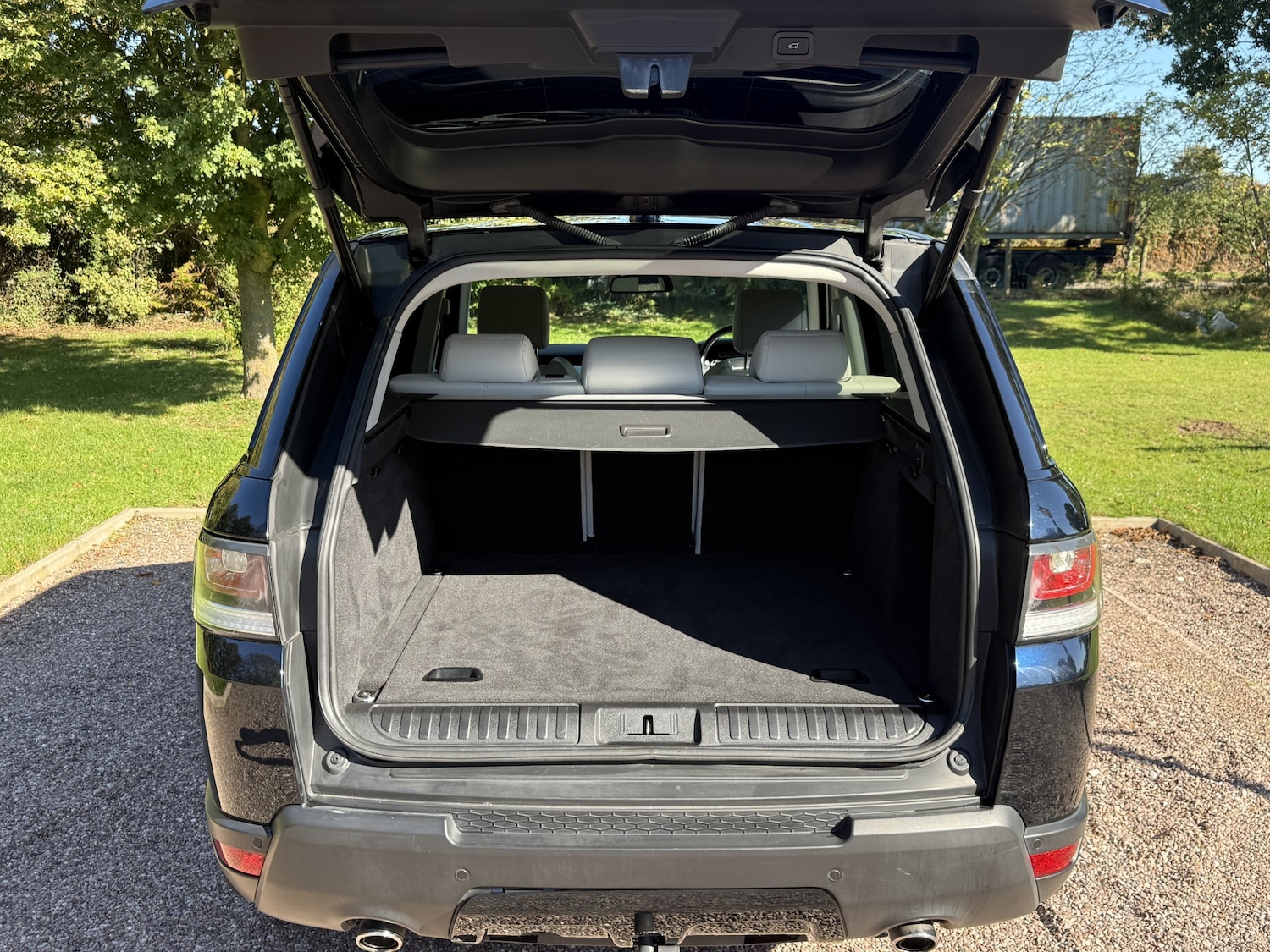 Used Land Rover Range Rover Sport 2015 for sale - 76332073: Photo 8