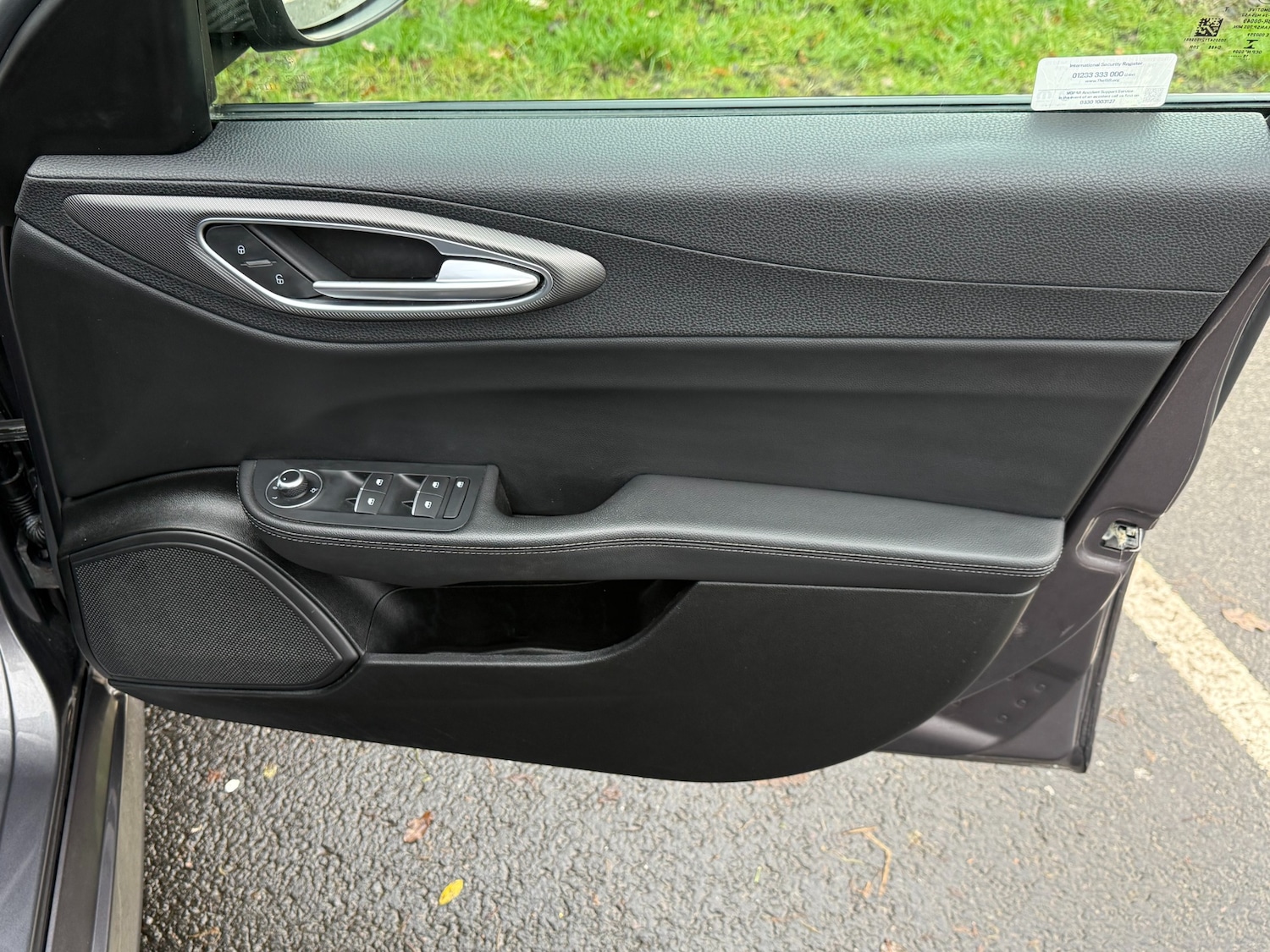 Used Alfa Romeo Giulia 2019 for sale - 76908281: Photo 15