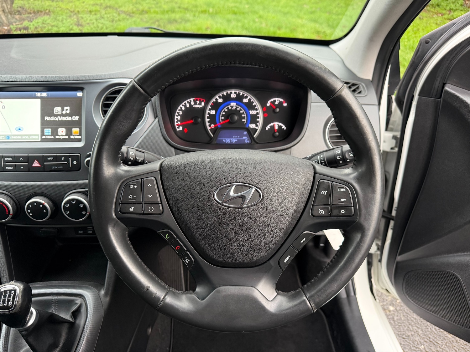 Used Hyundai i10 2019 for sale - 76892602: Photo 17