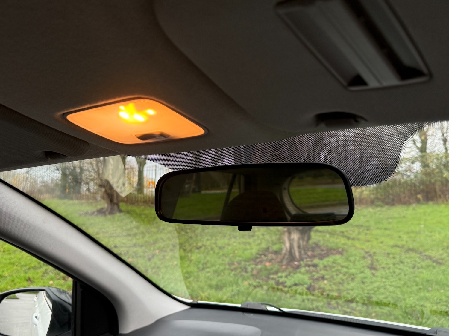 Used Hyundai i10 2019 for sale - 76892602: Photo 23