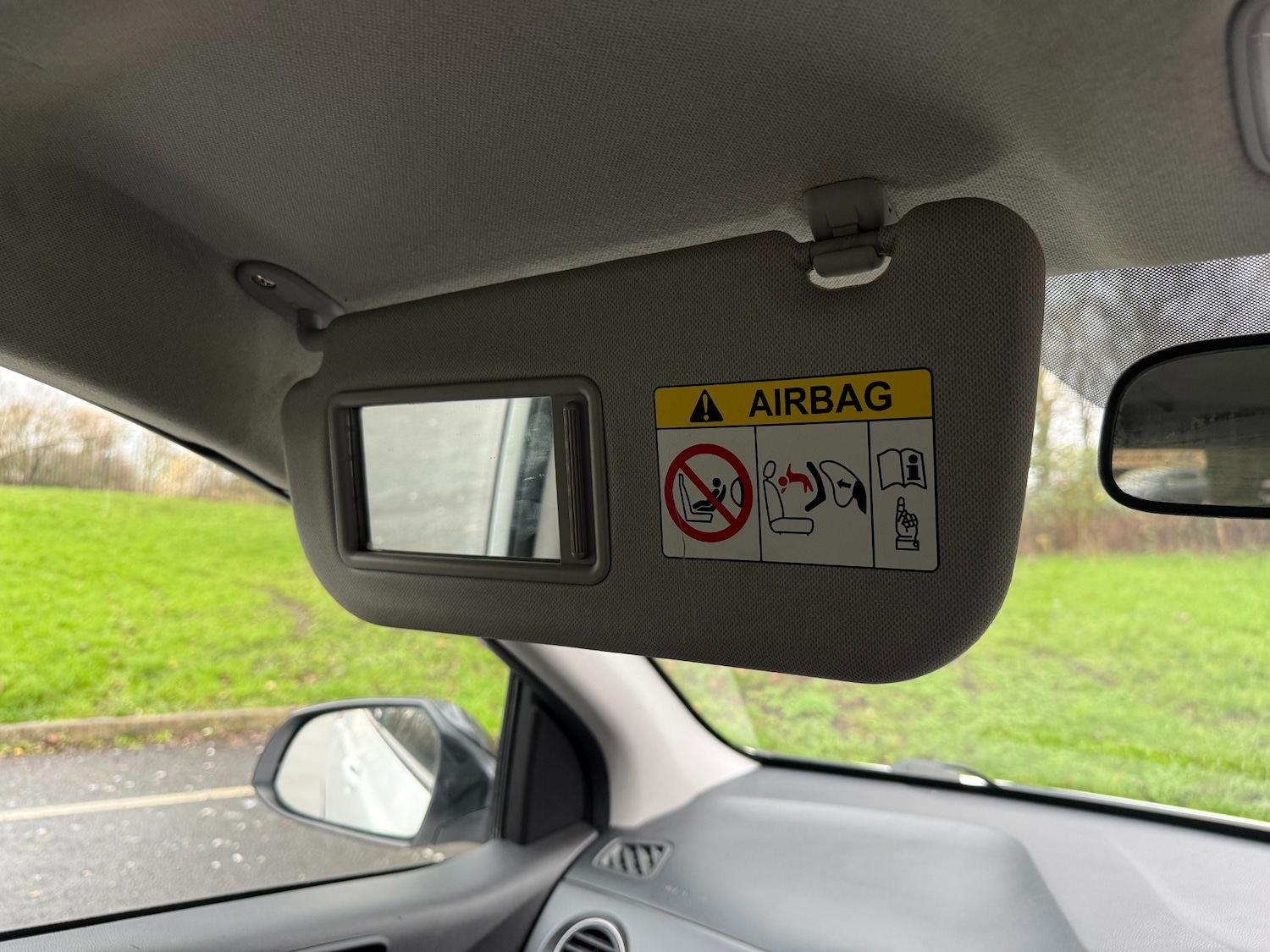 Used Hyundai i10 2019 for sale - 76892602: Photo 24