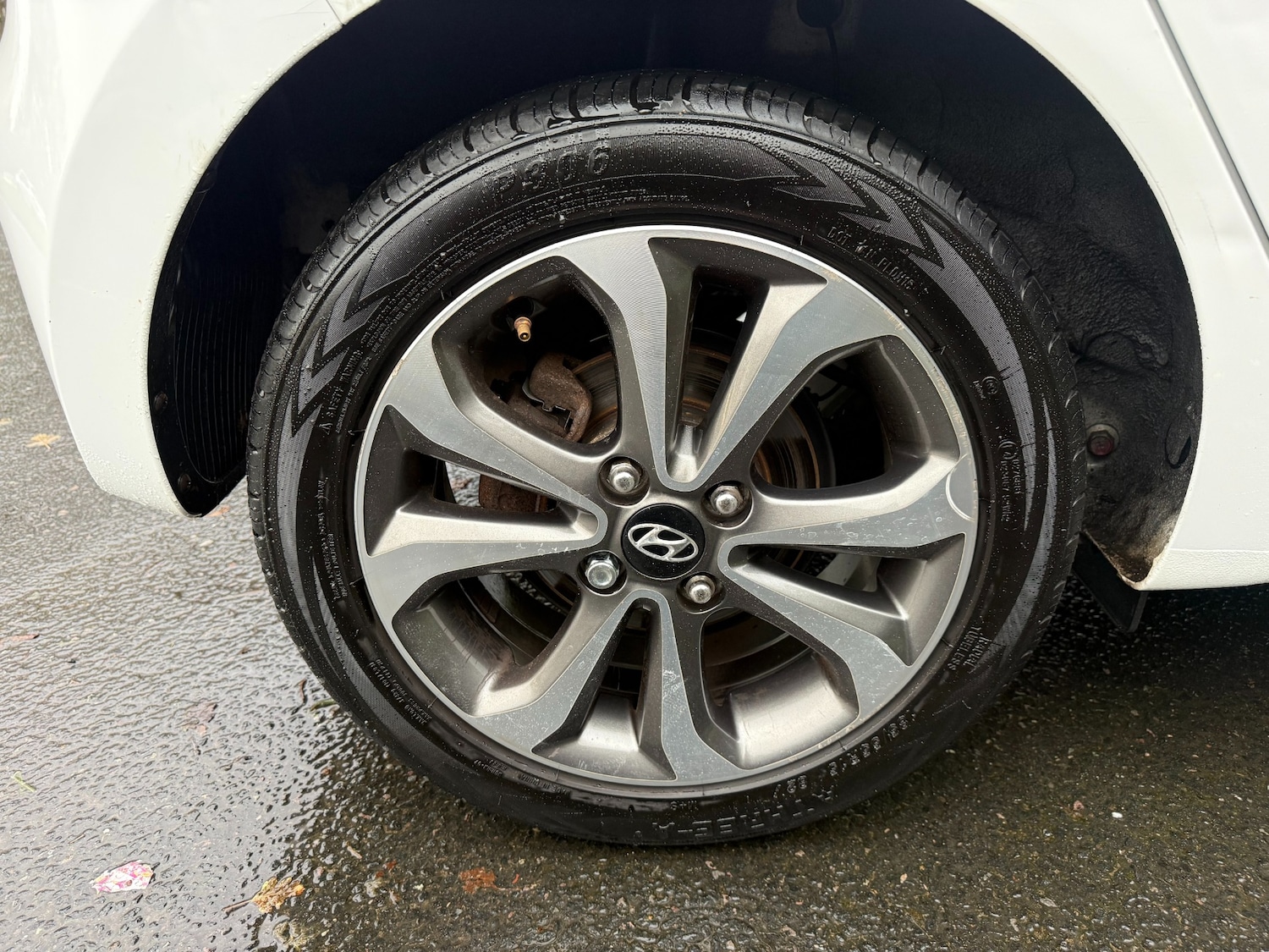 Used Hyundai i10 2019 for sale - 76892602: Photo 40