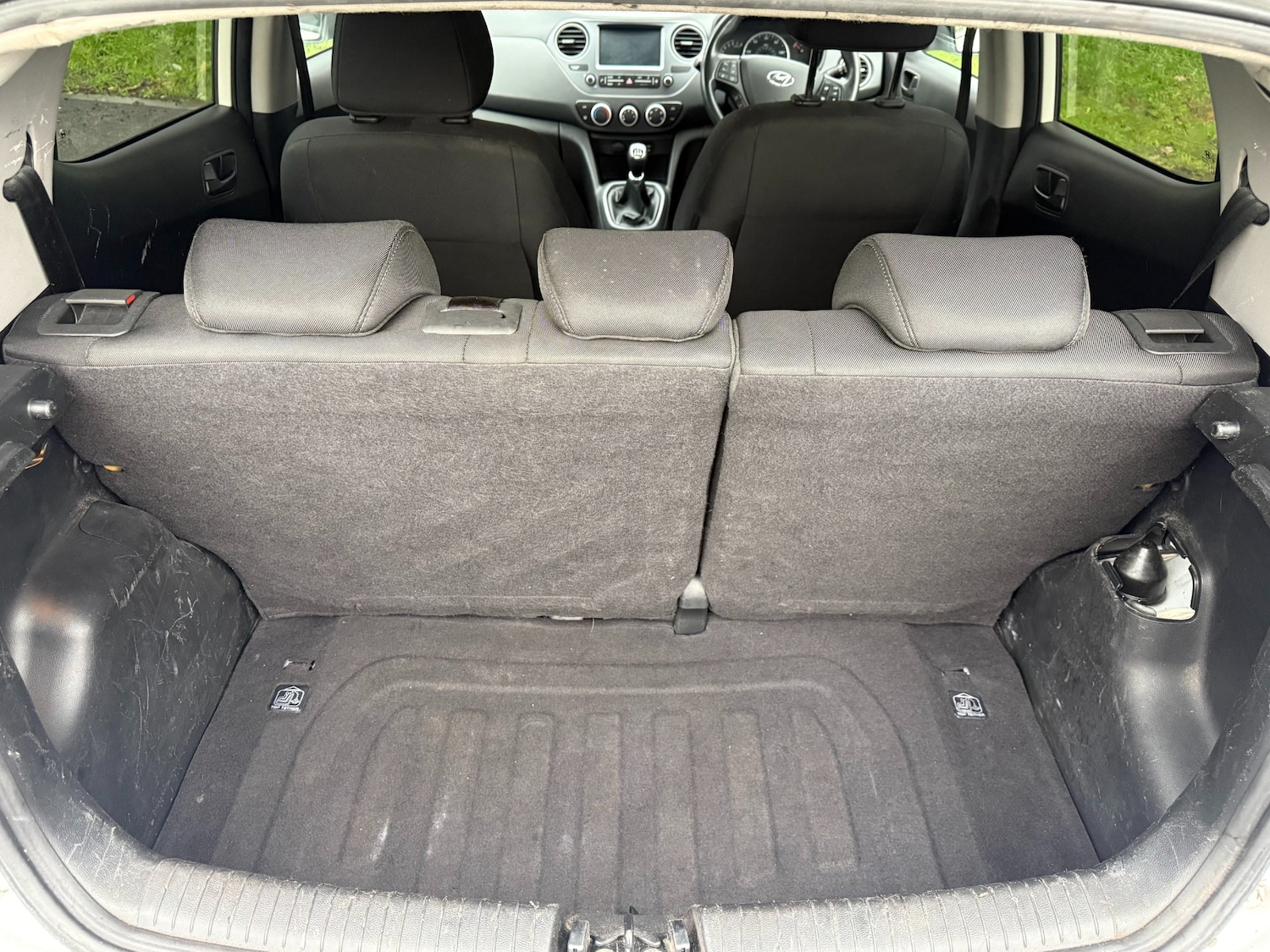 Used Hyundai i10 2019 for sale - 76892602: Photo 8