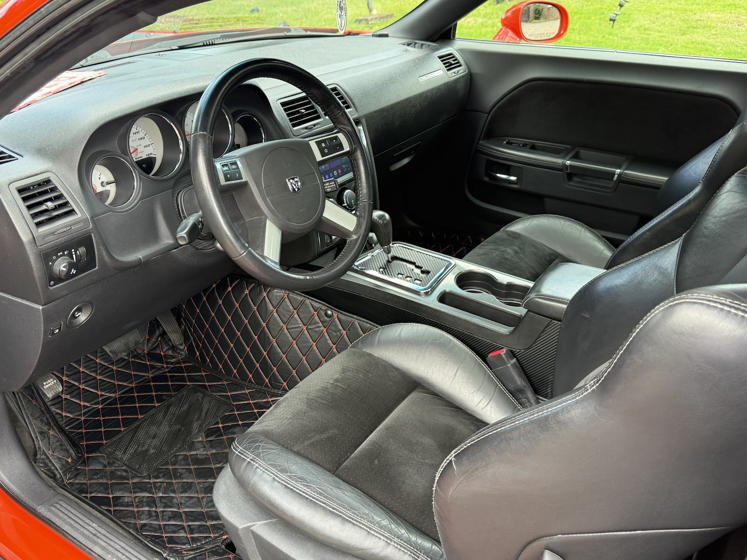 Used Dodge Challenger 2018 for sale - 76332172: Photo 12