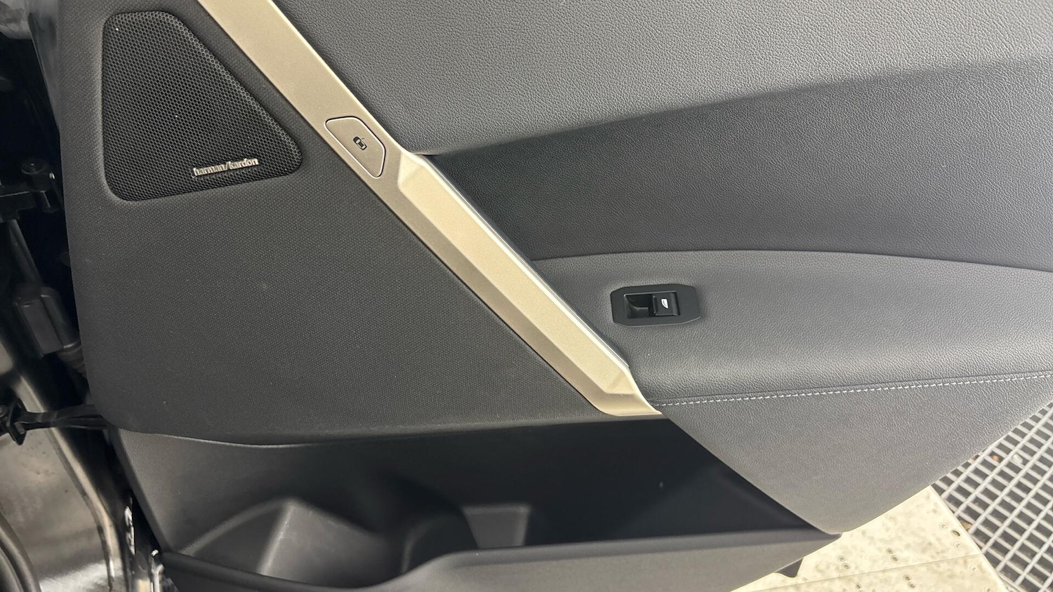 Used BMW iX 2022 for sale - 76913287: Photo 28