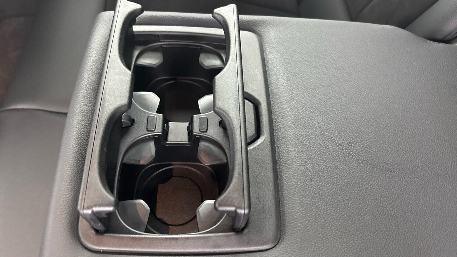 Used BMW 3 Series 2024 for sale - 76760341: Photo 31