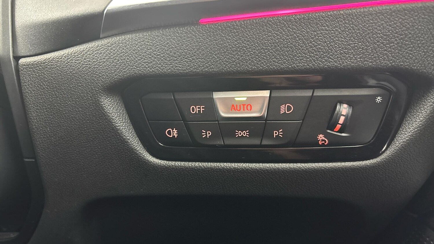 Used BMW 3 Series 2024 for sale - 76760341: Photo 32