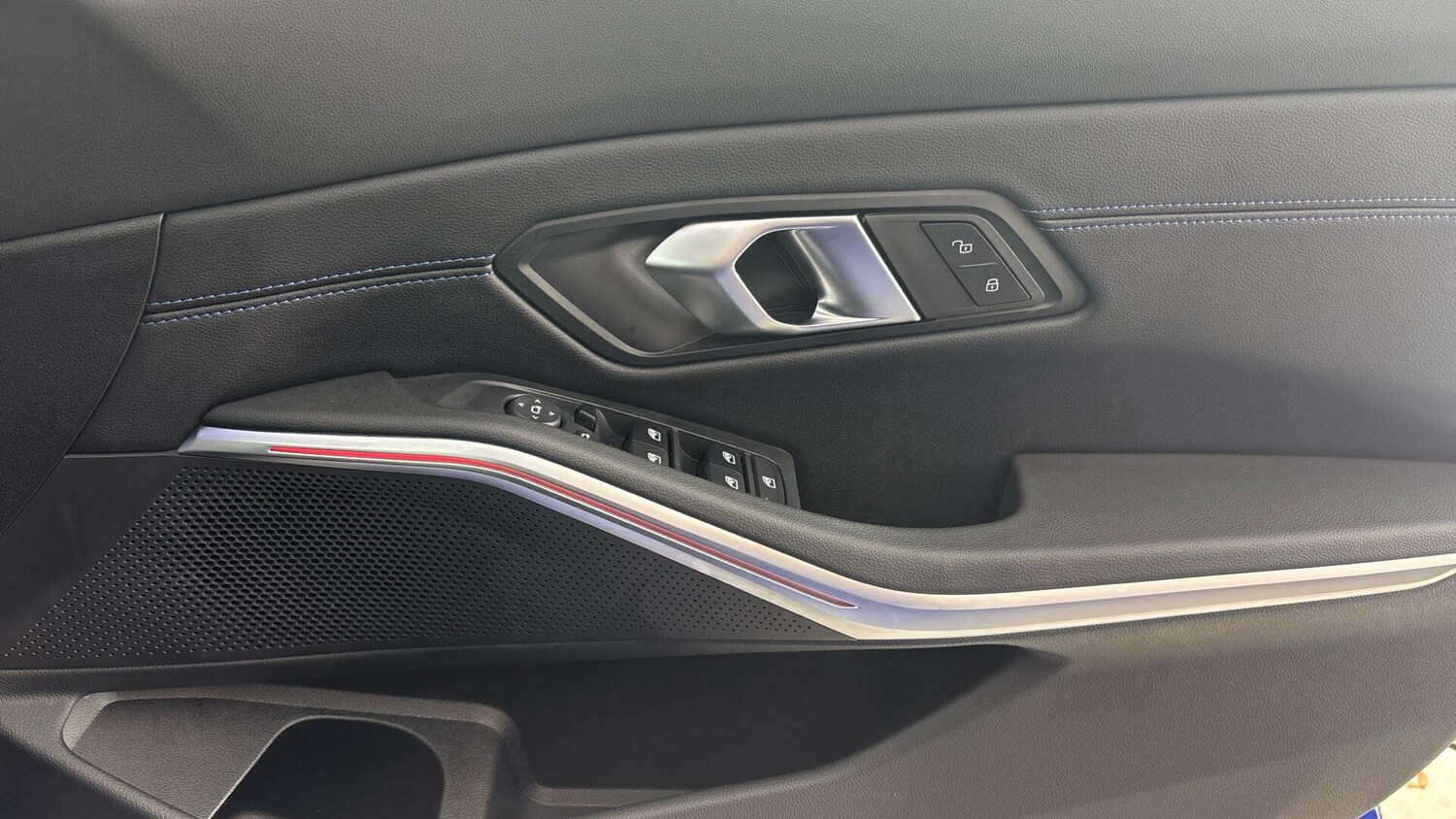 Used BMW 3 Series 2024 for sale - 76760341: Photo 38