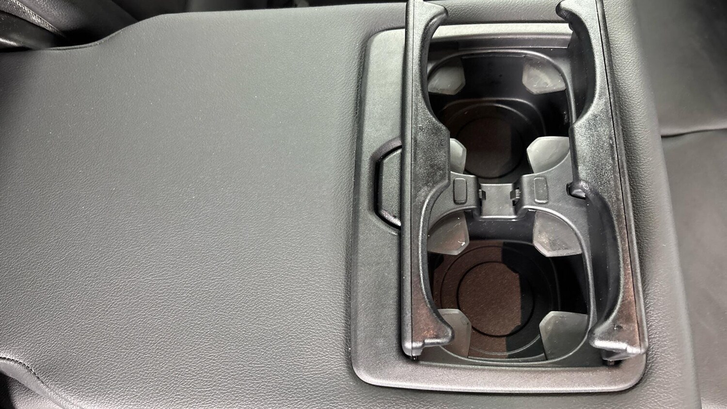 Used BMW 3 Series 2024 for sale - 76760118: Photo 32