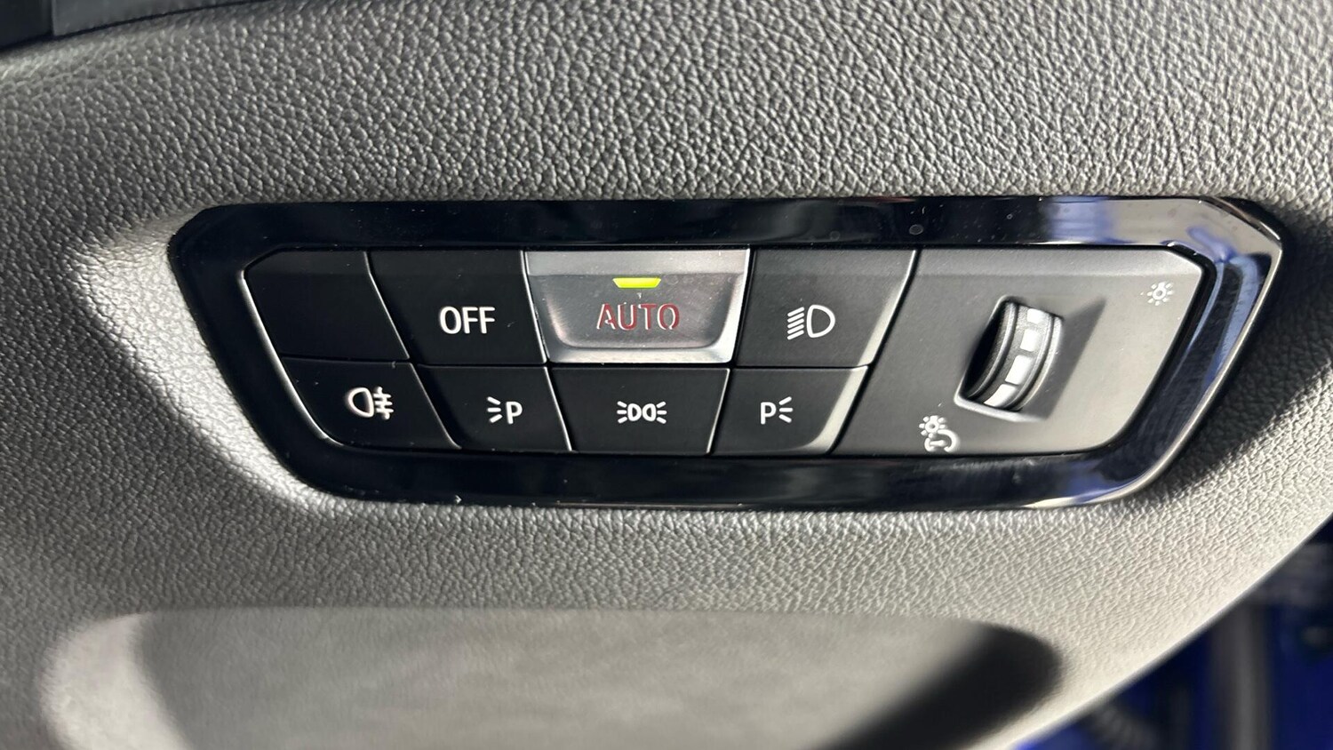 Used BMW 3 Series 2024 for sale - 76760118: Photo 35